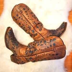 CORRAL Laser Eched Leather Cowboy Boots sz. 6.5